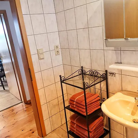 Lindenhof Apartman *