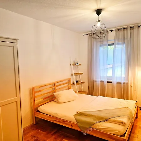Lindenhof Apartman Falkenburg
