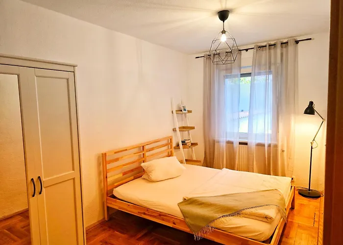 Lindenhof アパート Falkenburg